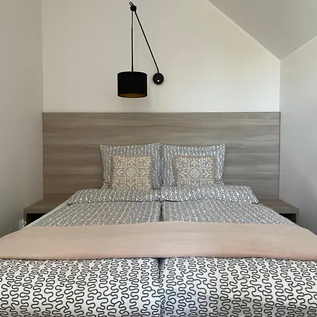 Apatramenty Gaga Dębki